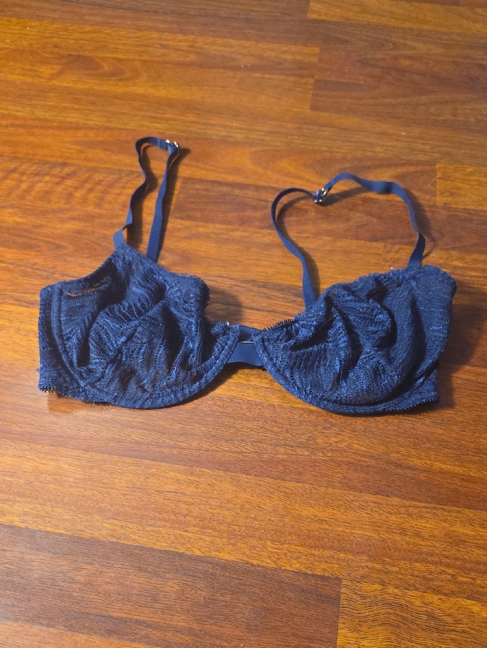 Victoria's Secret Dark Navy Lace Underwire Bra